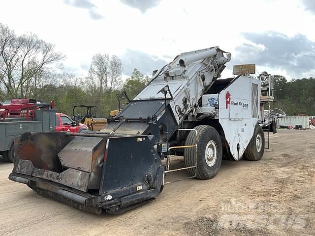 Roadtec 2500E Vozila za prevoz materiala