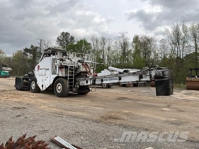 Roadtec 2500E Vozila za prevoz materiala