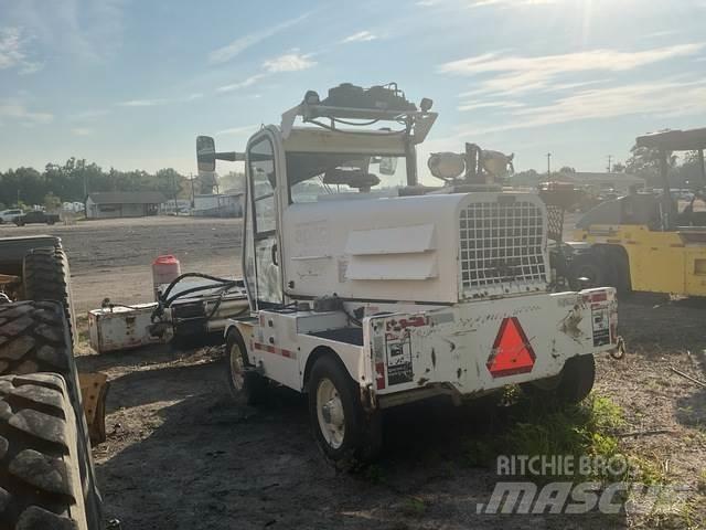 Roadtec FB100E Stroji za notranje pometanje