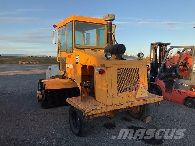 Rosco RB48 Stroji za notranje pometanje