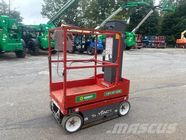 SkyJack SJ12 Vertikalna dvigala