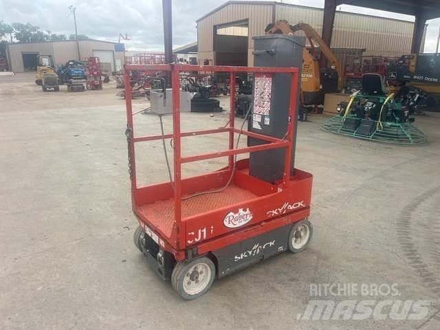 SkyJack SJ16 Vertikalna dvigala