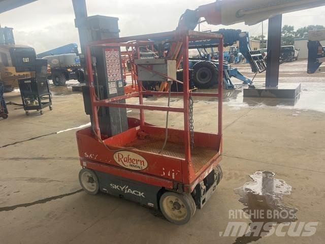 SkyJack SJ16 Vertikalna dvigala