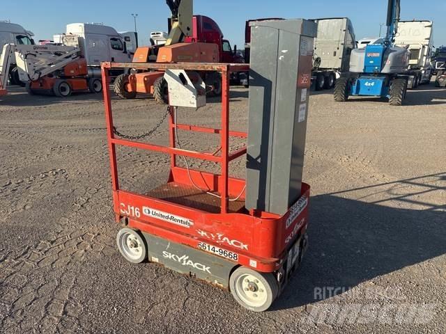 SkyJack SJ16 Vertikalna dvigala