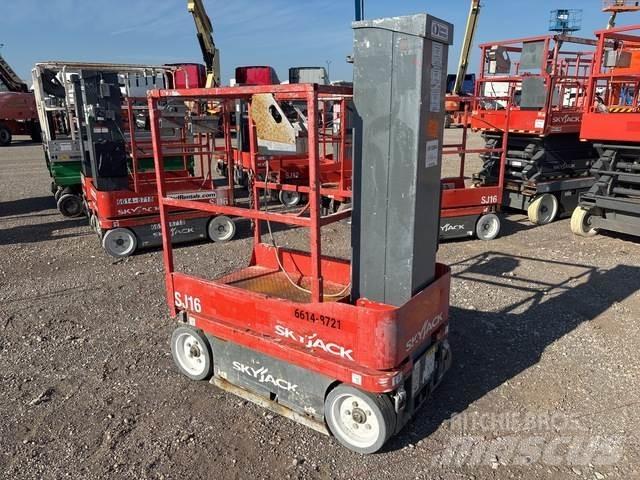 SkyJack SJ16 Vertikalna dvigala