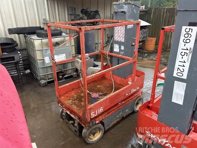 SkyJack SJ16 Vertikalna dvigala