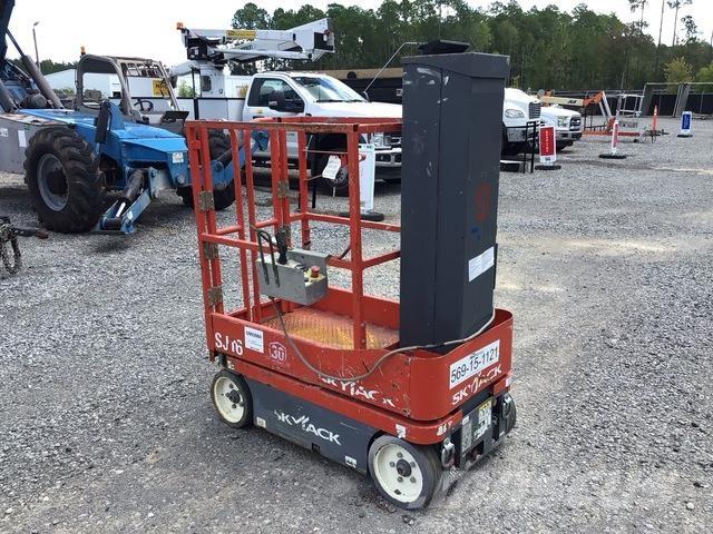 SkyJack SJ16 Vertikalna dvigala