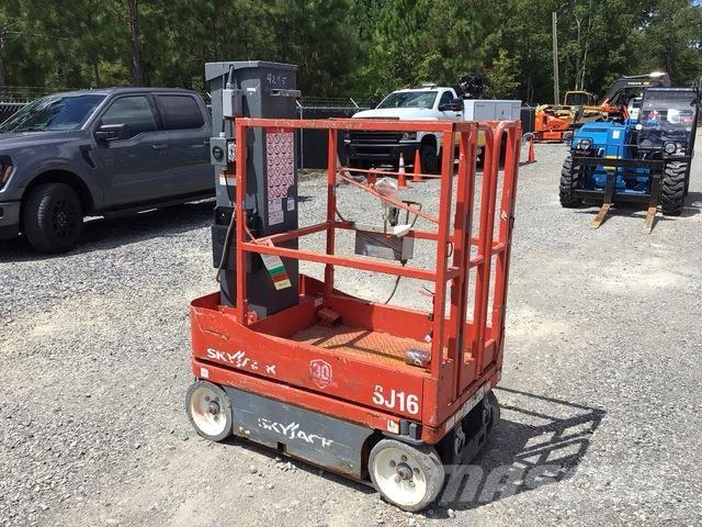 SkyJack SJ16 Vertikalna dvigala