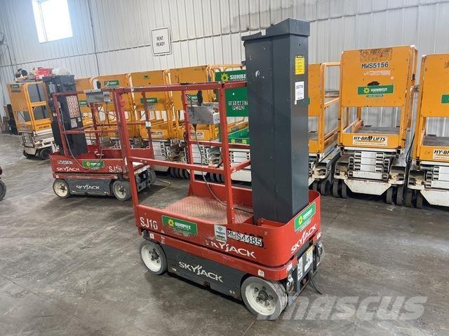 SkyJack SJ16 Vertikalna dvigala