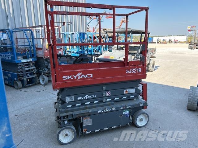 SkyJack SJ3219 Škarjaste dvižne ploščadi