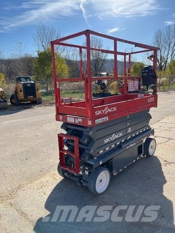 SkyJack SJ3226 Škarjaste dvižne ploščadi