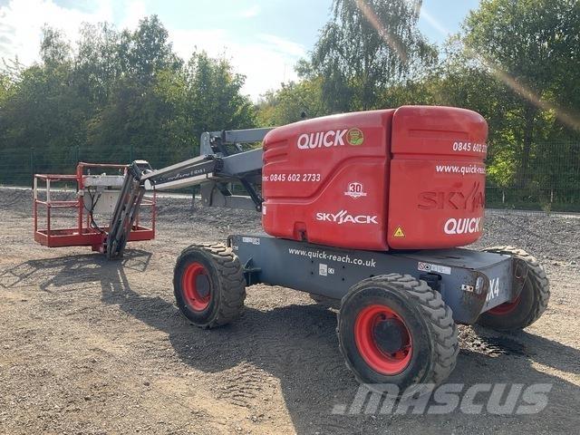 SkyJack SJ51AJ Zglobne dvižne ploščadi