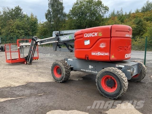 SkyJack SJ51AJ Zglobne dvižne ploščadi