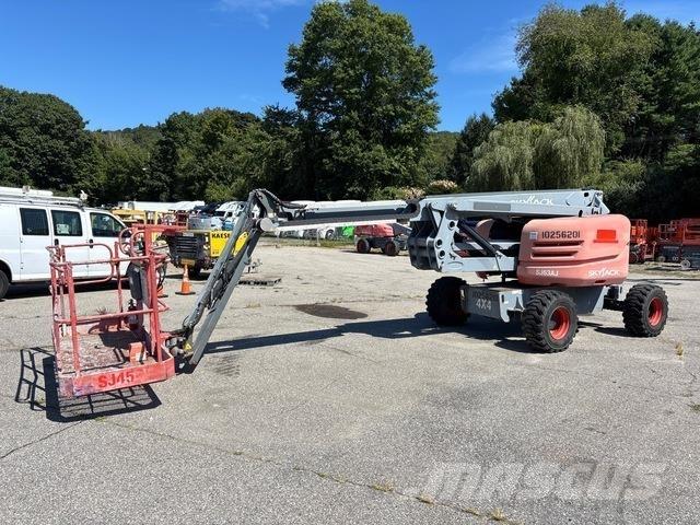 SkyJack SJ63AJ Zglobne dvižne ploščadi