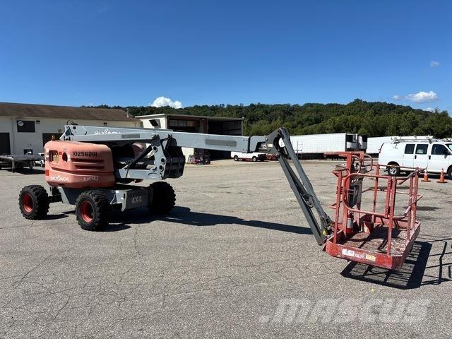 SkyJack SJ63AJ Zglobne dvižne ploščadi