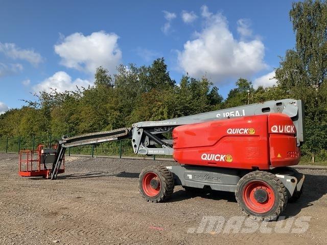 SkyJack SJ85AJ Zglobne dvižne ploščadi