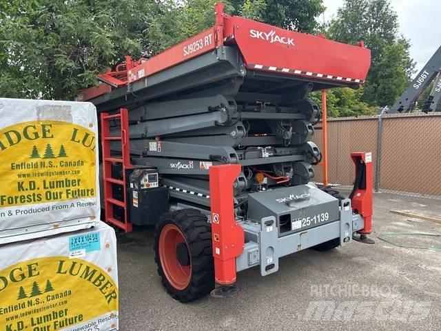SkyJack SJ9253 Škarjaste dvižne ploščadi