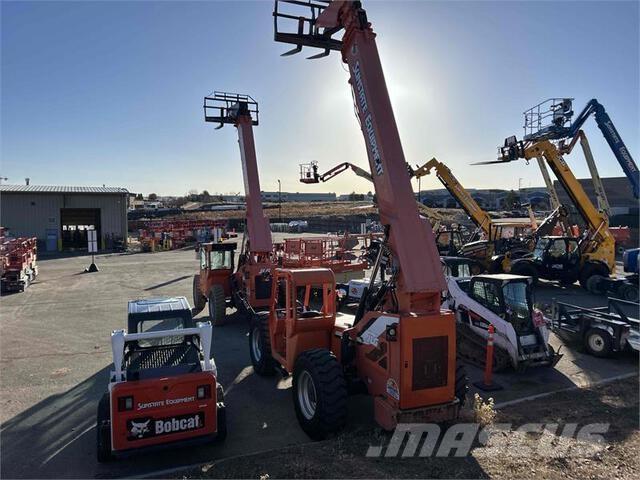 SkyTrak 10054 Teleskopski viličarji