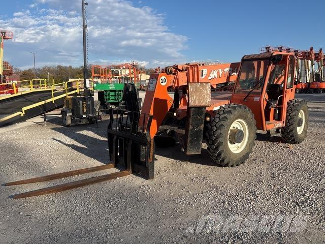 SkyTrak 10054 Teleskopski viličarji