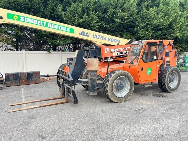 SkyTrak 10054 Teleskopski viličarji