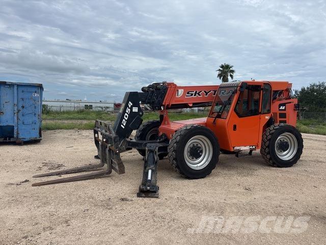 SkyTrak 12054 Teleskopski viličarji