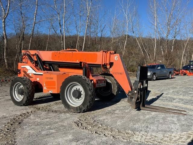 SkyTrak 6042 Teleskopski viličarji