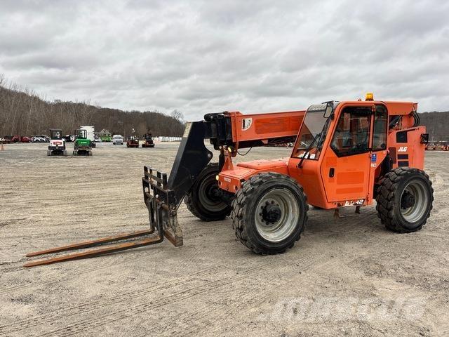 SkyTrak 8042 Teleskopski viličarji