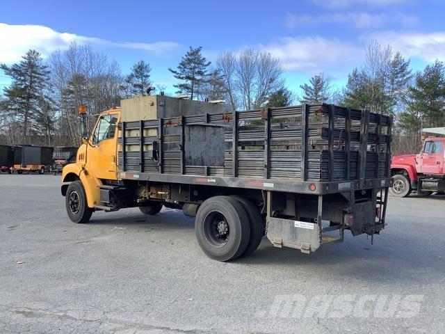 Sterling L7500 Tovornjaki s kesonom/platojem