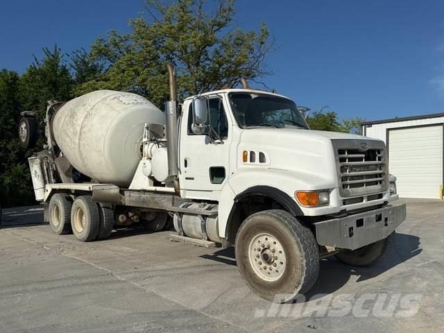 Sterling L9500 Drugi tovornjaki