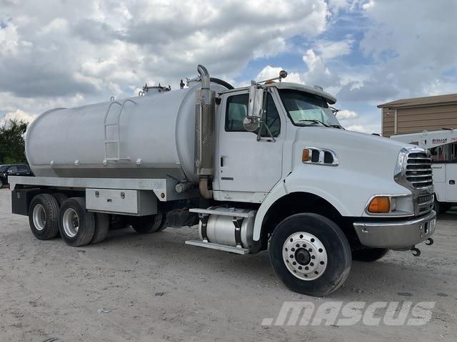 Sterling L9500 Vakuumski tovornjaki
