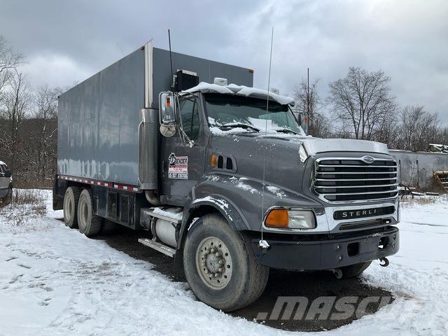 Sterling L9500 Tovornjaki cisterne