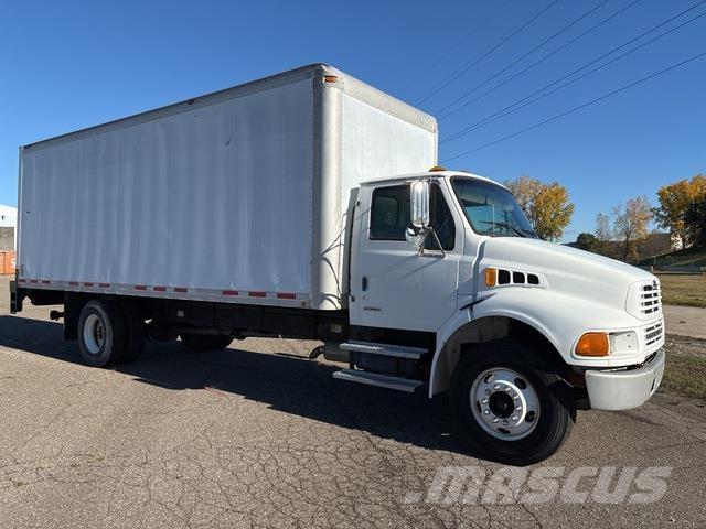 Sterling M7500 Tovornjaki zabojniki