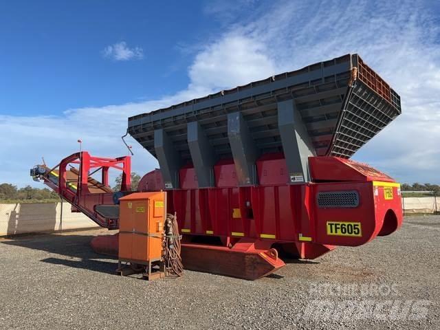 Striker TL2000 Drugo