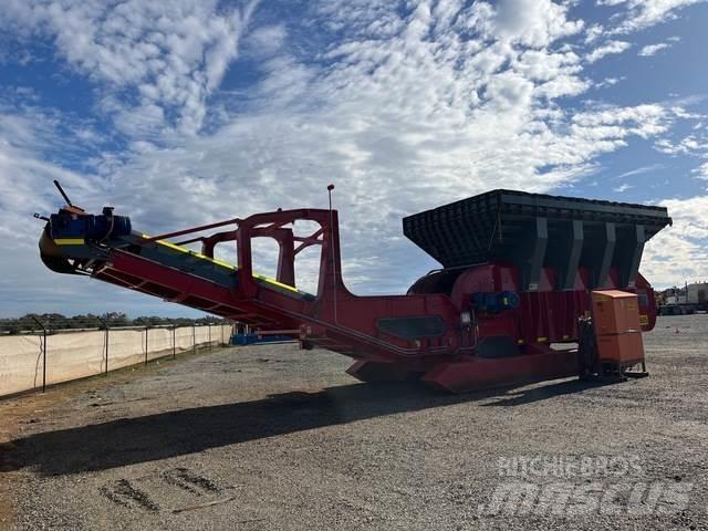 Striker TL2000 Drugo