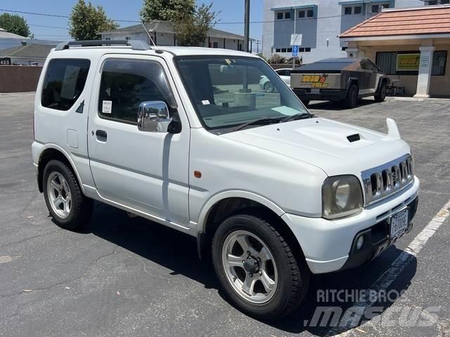 Suzuki Jimmy Avtomobili