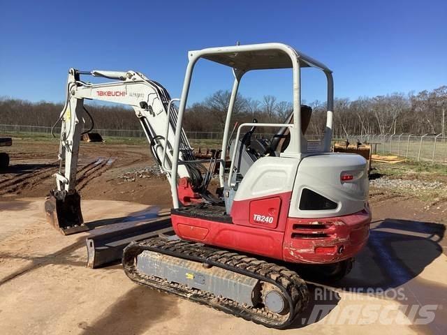 Takeuchi TB240 Bagri goseničarji