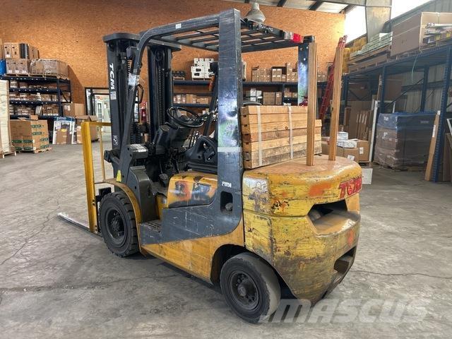 TCM FG25T6 Gradbeništvo - drugo