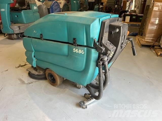 Tennant 5680 Stroji za ribanje in pomivanj tal