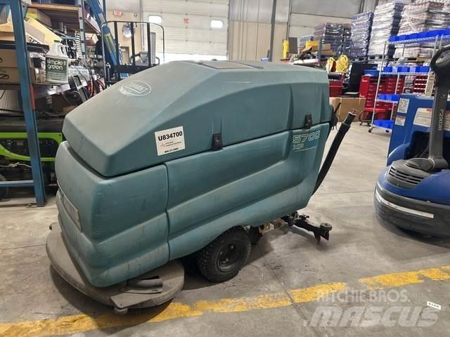 Tennant 5700XP Stroji za ribanje in pomivanj tal