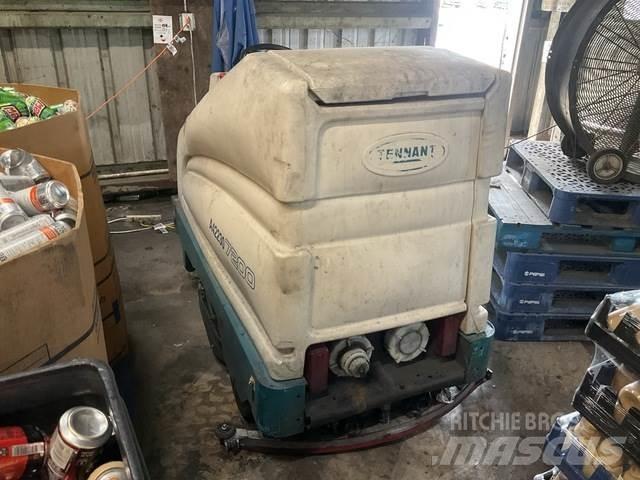 Tennant 7200 Stroji za ribanje in pomivanj tal