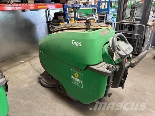 Tennant T600E Stroji za ribanje in pomivanj tal