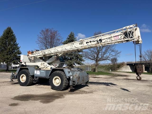 Terex RT335 Avtodvigala