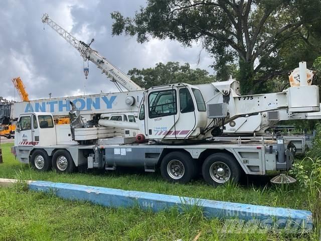 Terex T775 Dvigala na gosenicah