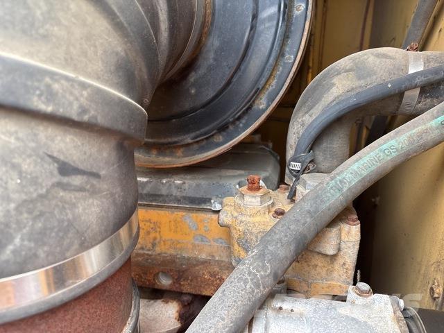 Tigercat M760 Kolesni nakladalci