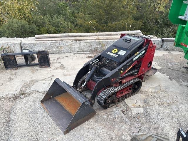 Toro 22321 Skid steer mini nakladalci