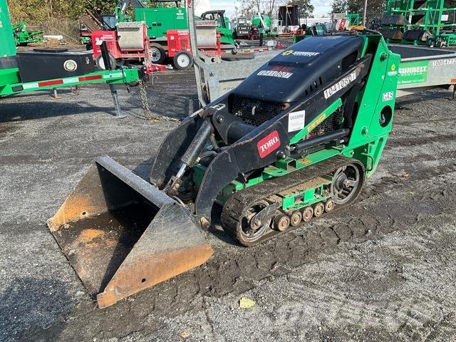 Toro 22321G Skid steer mini nakladalci