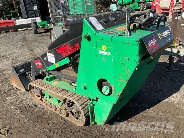 Toro 22323G Skid steer mini nakladalci