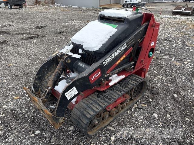 Toro 22324 Skid steer mini nakladalci