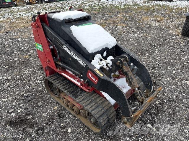 Toro 22324 Skid steer mini nakladalci