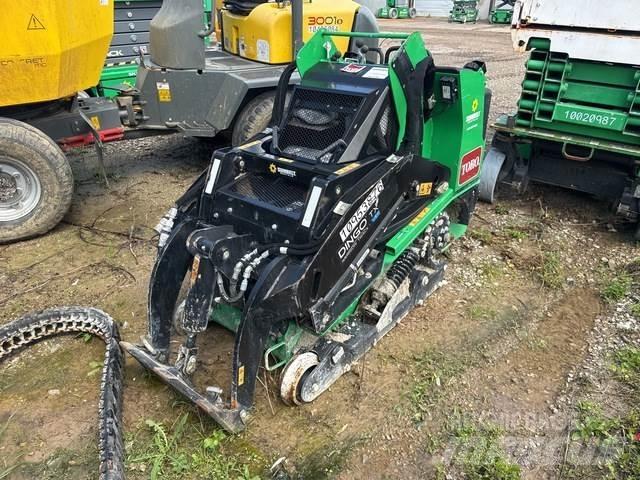 Toro 22327G Skid steer mini nakladalci